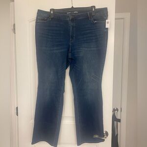 NWT Old Navy Kicker Boot-Cut high rise Jeans size 22 plus dark wash